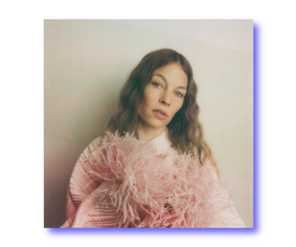 Anna Rossinelli - Heat: Zwischen Erdung und Aufbruch