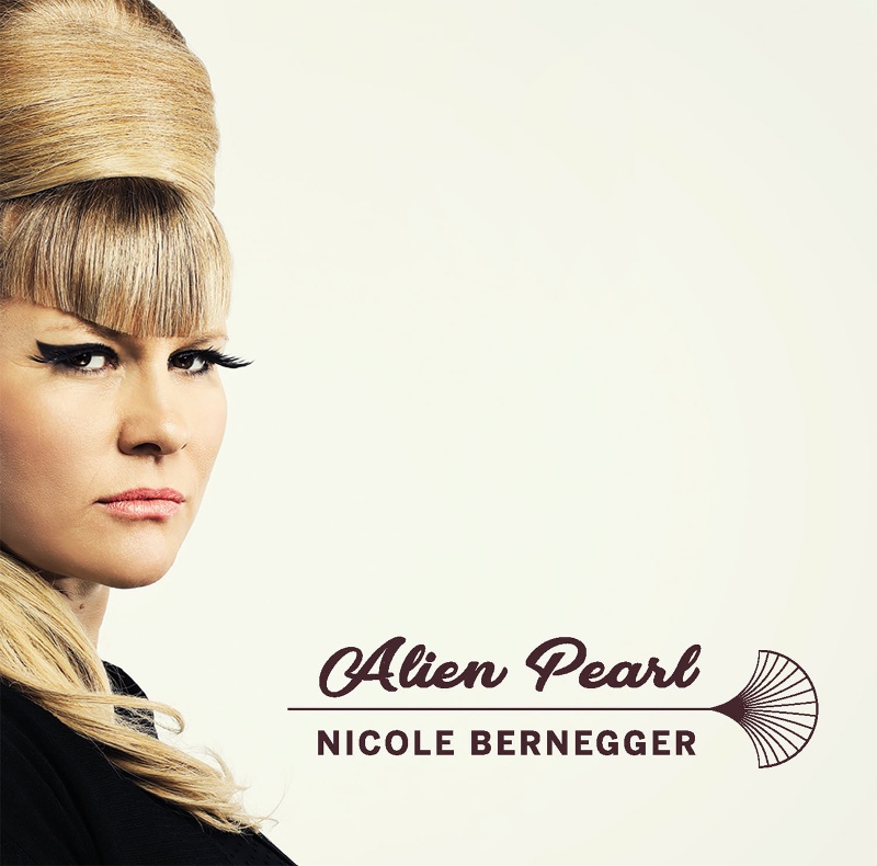 Nicole Bernegger – Alien Pearl (Cover)